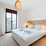 Sunny In Sunset Apartment